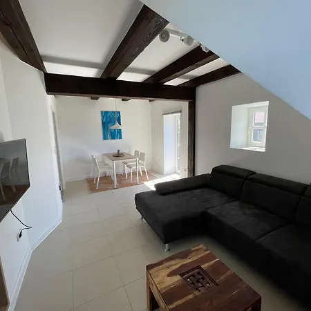 Pauerhof Apartment *
