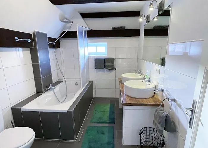 Pauerhof * باد نيندورف